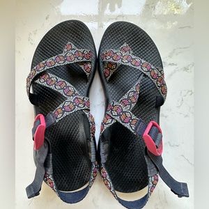 Chaco size 8 woman’s